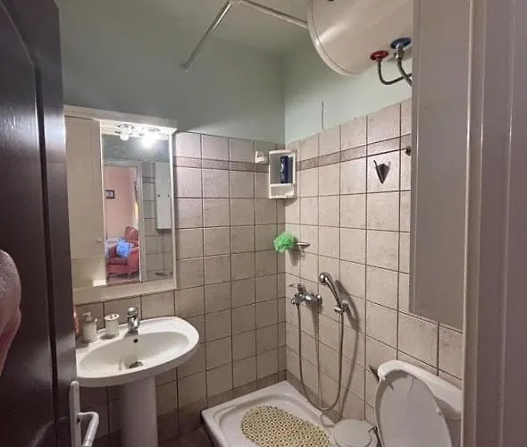 2' From Appartement *